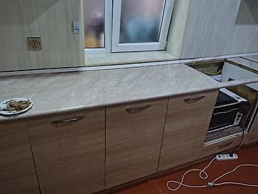 kuxna bebeli: İşlənmiş mətbəx mebel dəsti. Ölçüsü 1.80*3.30 . 6 il istifadə olunub — 2