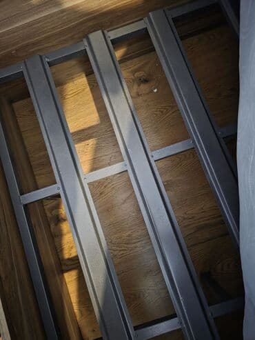 İkinəfərlik çarpayı, Matras ilə, Siyirməsiz