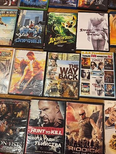 mini disk: DVD və CD kolleksiyası – müxtəlif film, tamaşa və musiqi diskləri — 10