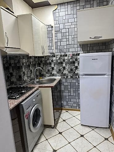 20 yanvar ev: Ev, AAAF Park-da 6 mərtəbəli binanın 2-ci mərtəbəsin də yerləşir. Tam — 7