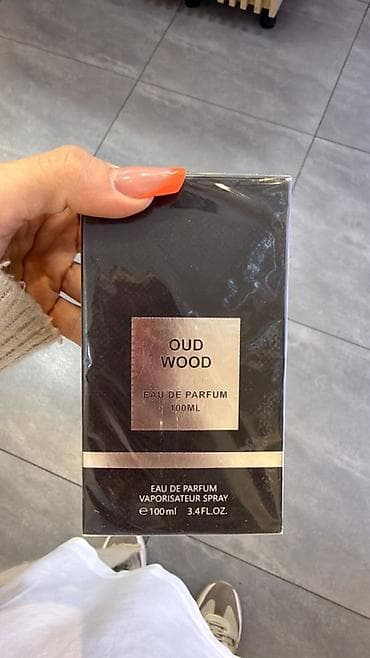 Oud Wood Eau de Parfum – 100 ml (3.4 fl.oz) - Növ: Eau de Parfum