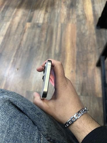 ipad mini 6: IPhone 15 Pro, Natural Titanium — 5