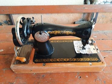 qedimi servizler: Mexaniki tikiş maşını – əl fırladıcı qolu ilə - Korpus: qara lak — 3
