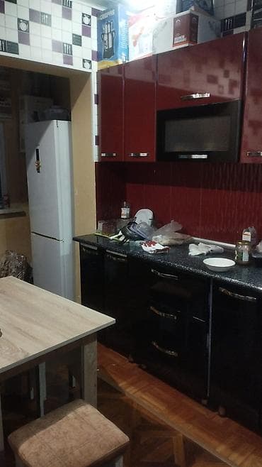 ışkaf: Xirdalanda tibb mərkəzinin yani,9/6 Leninqrad proyekti,tam əşyalı,1 — 1