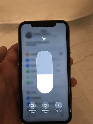 мобильный телефон: IPhone 11 — 9