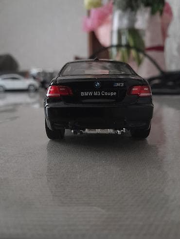 BMW M3 Coupe diecast model maşın - Model: BMW M3 Coupe (E92 dizaynı) — 6
