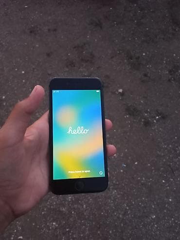 damafon kamera: IPhone 8, 64 GB, Qara, Qırıq — 1