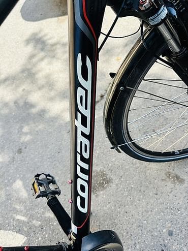 velosiped kameri: Corratec şəhər/trekkinq velosipedi - Yüngül alüminium çərçivə, rahat — 10