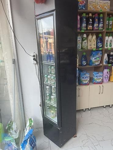 dolab islenmis: Mağaza üçün avadanlıq paketi - Şüşə qapılı içki soyuducusu: dik, dar — 1
