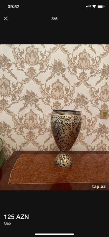 ad günü dekoru: Bir vaza, Metal — 1