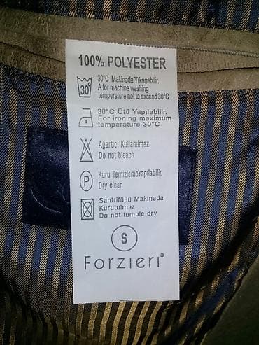 deri boyasi: Satılir Təmiz Dəri Pencək. ( Koja )
Rəngi boz ( Bejıviy) — 4