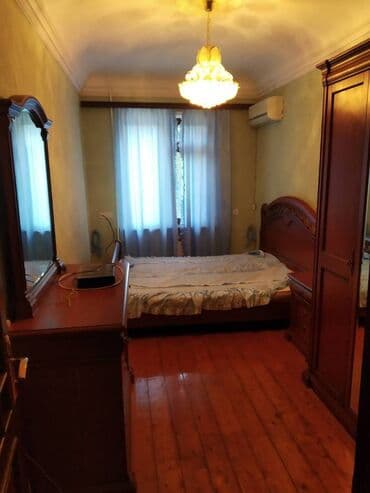 9 ci mikrorayon satilan evler: Bakı, 3 otaqlı, Köhnə tikili, 76 kv. m — 13