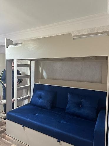 uşag mebeli: Oğlan üçün, Yeni, Təknəfərlik çarpayı, Yazı masası, Dolab, Komod — 9