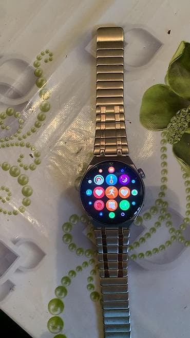 Ağıllı saat – metal qolbaqlı, dairəvi sensor ekranlı model