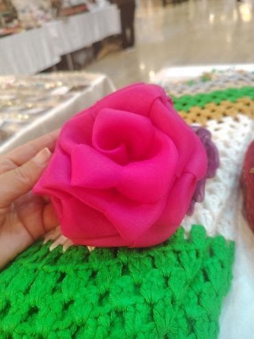 Sadəlik ve şıklıq bir arada yaxa gülleri — 4