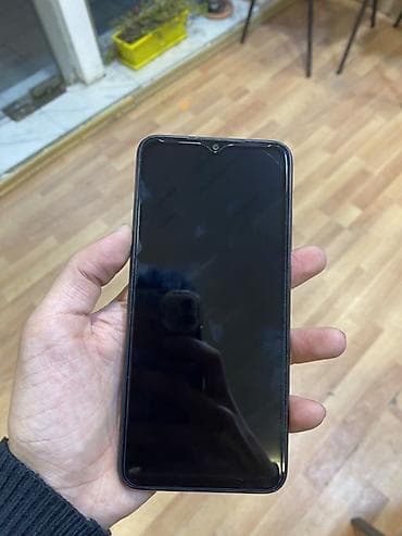 samsung galaxy a 11: Redmi smartfon - Rəng: Qara, mat teksturalı arxa qapaq - Ekran: Tam — 2