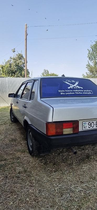 245 35 19: VAZ (LADA) 21099: 1.5 l | 2001 il 276500 km — 5