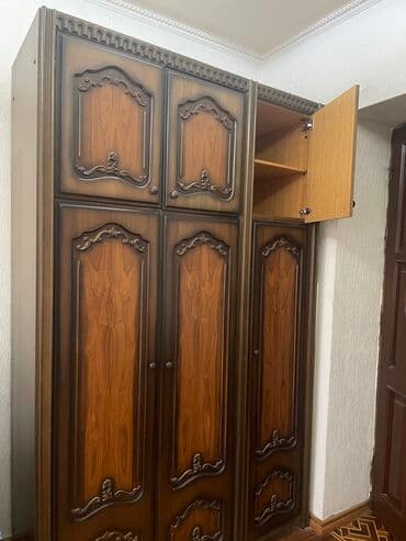 ikinci əl şifanerlər: İşlənmiş, Açılan, 3 qapılı Düz dolab, Şifonyer — 2