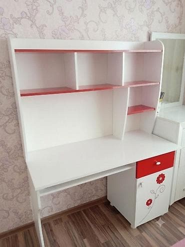 gen: Qız uşağı üçün mebel dəsti – ağ/qırmızı dizayn Dəst tərkibi: - Tək — 3
