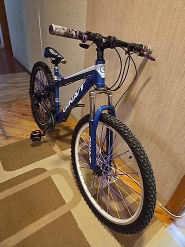 GİNAT dağ velosipedi - Çərçivə: yüngül ərintidən, mavi-ağ rəngdə