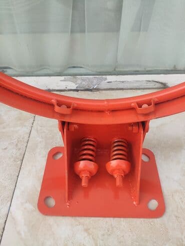 basketbol topu: Basketbol səbəti (amortizatorlu). Professional basketbol səbəti — 3