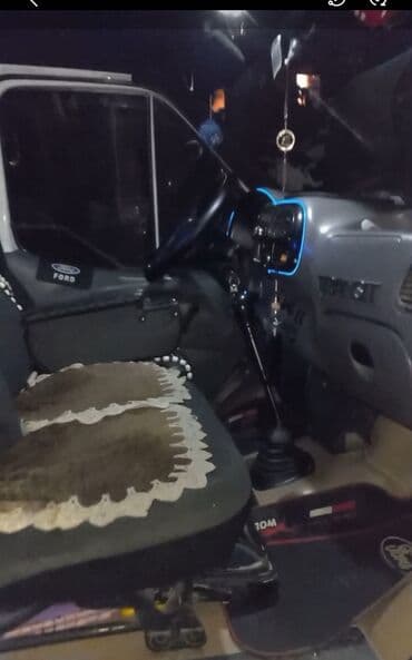 2 2 mator: Ford Transit: 2.5 l | 1994 il Mikroavtobus — 4