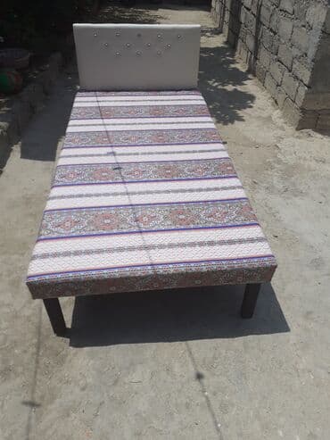 krafat: Kravat
Taza hazırı var — 1