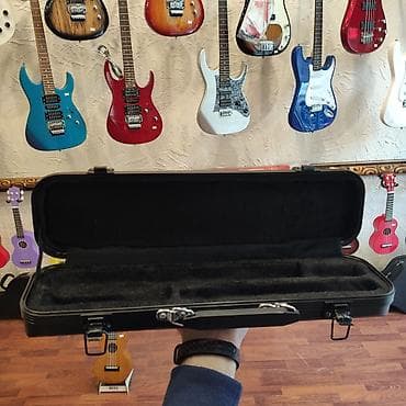 gitara çexolu: Fleyta futlyarı Ünvan:Nizami 42 (Daxili işlər nazirliyin arxası) İş — 2