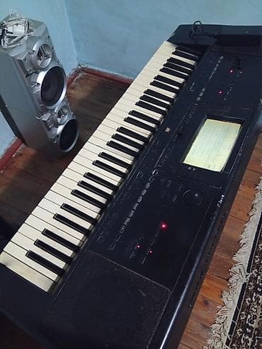 sintizator roland: Sintezator, Korg — 3