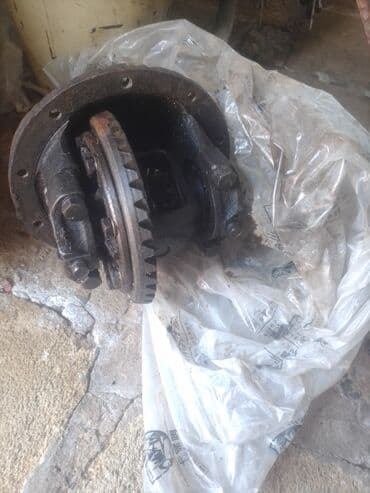 Avtomobil üçün arxa körpü differensialı (mərkəzi reduktor) - Korpuslu lalafo.az -da Avtomobil üçün arxa körpü differensialı (mərkəzi reduktor) - Korpuslu