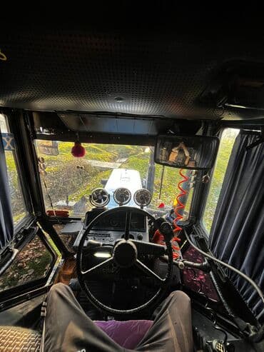 yer şumlayan texnika: Belarus MTZ traktor - Rəng: mavi, orijinal “BELARUS” yazıları və — 9