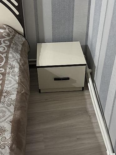 dolab skaf: Hec Bir Problemi yoxdur Dolab(ici iridi) Yataq(Matrasla) 2 eded tumba — 3