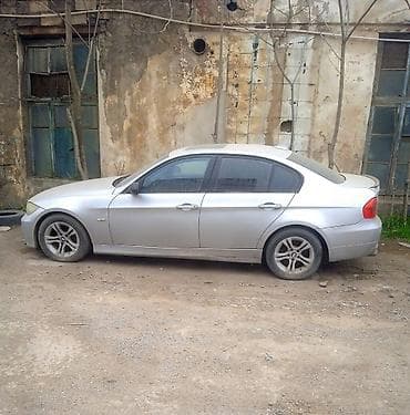 e90 bmw: BMW 320: 2 l | 2007 il Sedan — 4