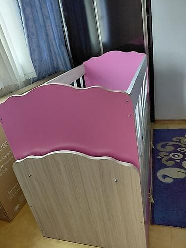 matrasi: Qız üçün, İşlənmiş, Dördbucaq, Beşik, Matras ilə, Yellənmə mexanizm ilə — 1