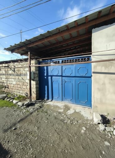 2 otaqlı, 100 kv. m, Orta təmir