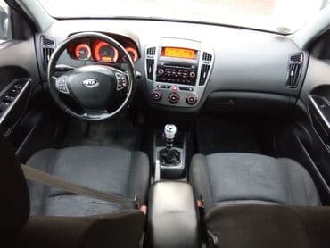 byd maşın qiyməti: Kia Ceed: 1.6 l | 2009 il Universal — 12