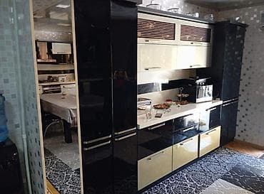 Mətbəx mebeli satılır 250₼. Ölçü 3m. Üzəri tökmə mərmərdir. Ünvan
