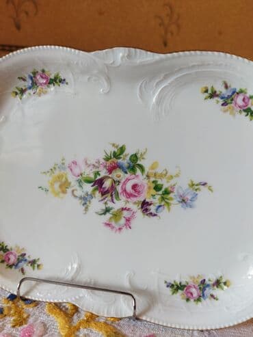 dəmir qablar: Tort və şiriniyyat qabı — 3