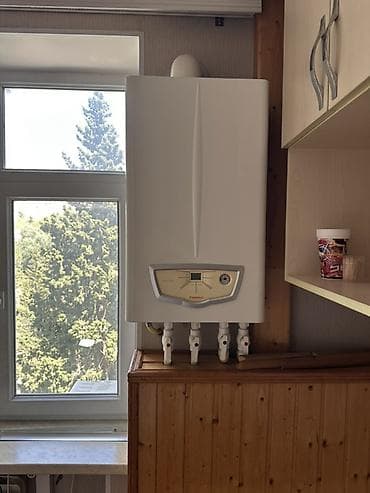 qizdirci: Qaz kombi və radiator dəsti - Divara quraşdırılan qaz kombi aparatı — 1