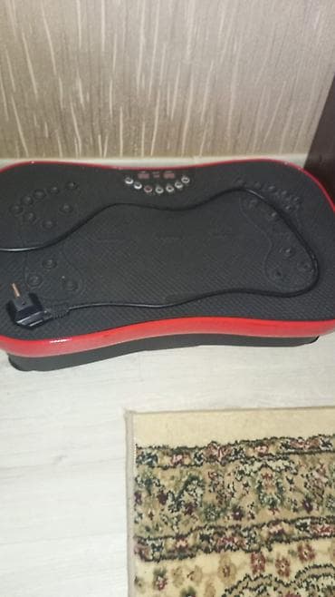 Vibrasiya platforması – evdə fitness və masaj üçün çoxfunksiyalı
