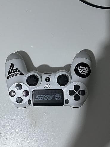joystick: Joystick ps4 40manat alinib az istfade olunub sadece sticklerden azca — 3