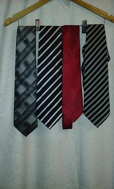 Qalstuklar işlənməyib