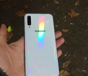 Samsung Galaxy A50, rəng - Ağ