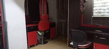 Salon Mebelləri Kreslolar - 2 ədəd Masa şkafları — 2