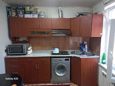 Metbex mebeli. 150man. Yaxsi veziyyetdedi.Olcu uzunluq 2.80sm.Qaz lalafo.az -da Metbex mebeli. 150man. Yaxsi veziyyetdedi.Olcu uzunluq 2.80sm.Qaz