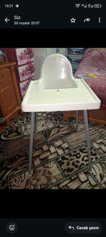 Cadillac: Uşaq yemək stulu - Sadə və praktik dizayn - Ağ plastik oturacaq və — 1