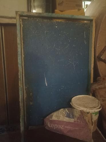 Metall qapı (keçid/texniki otaq üçün) - Material: qalın metal çərçivə