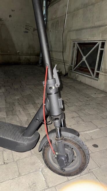 samakatlar elektiriksiz mingecevir ucuz: İşlənmiş Elektrik samokat 10", 501 - 750 Vt, 16 - 25 km/s — 8