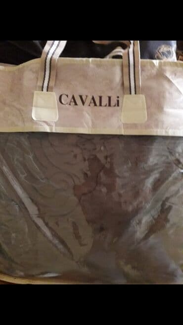 Şəkillər, tablolar: Yeni Yataq örtüyü, Ünvandan götürmə — 1