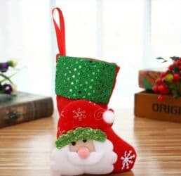 Güzgülər: Uzunluğu 16 sm. Eni 10 sm.1 ədəd Miniatür Retro Milad Corabı Bəzəyi – — 1